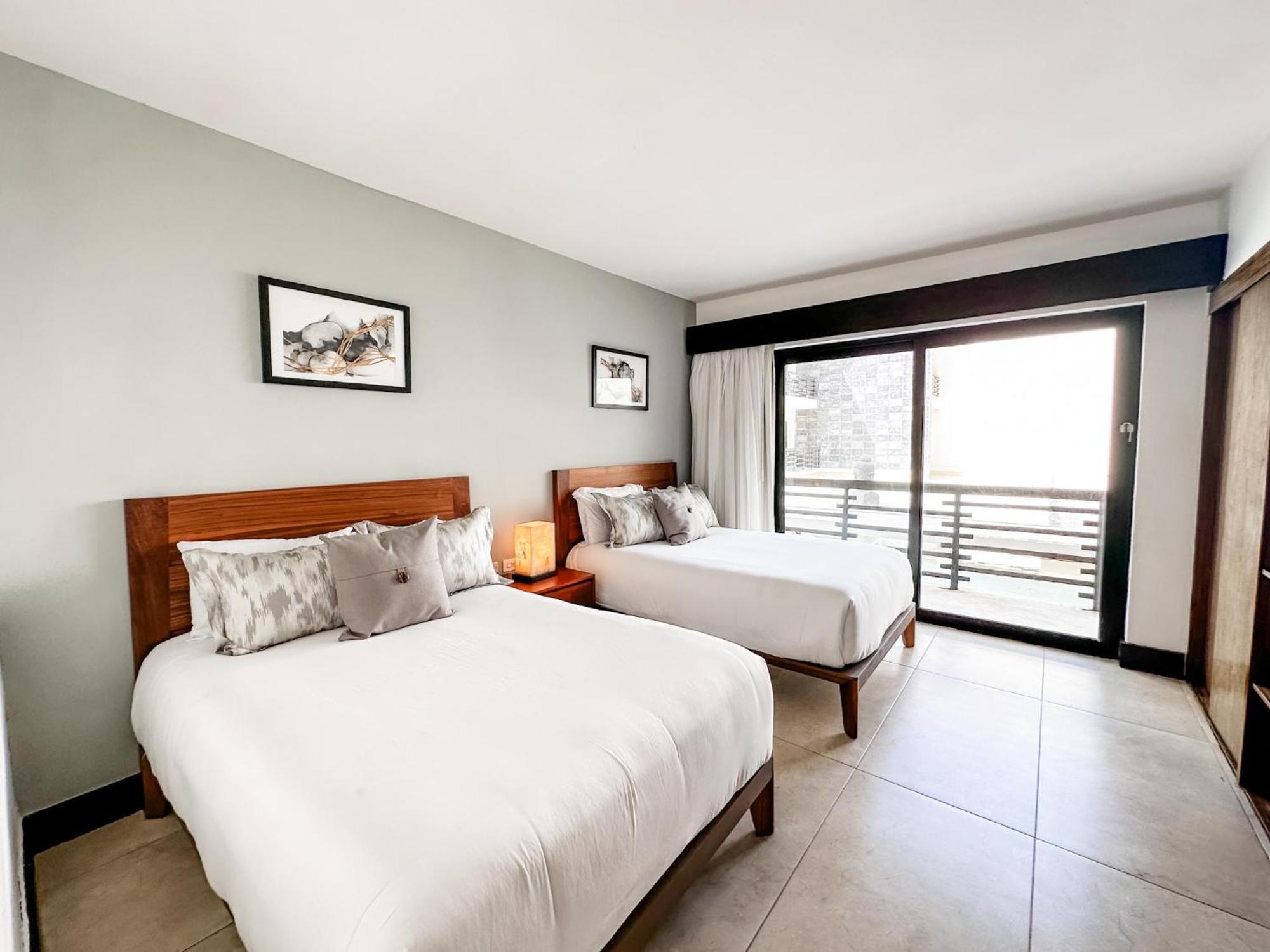 At 1124 Two Bed Reflecting Pool View Close Beach Playa del Carmen
