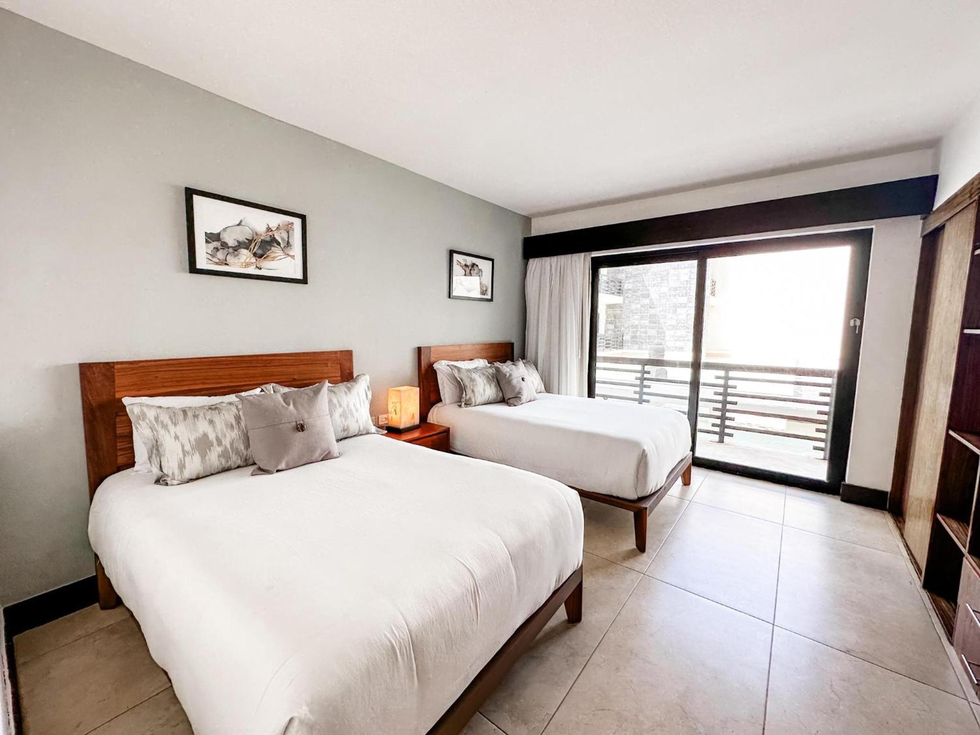 At 1124 Two Bed Reflecting Pool View Close Beach Apartamento *